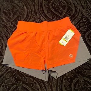NAUTICA SHORTS SIZE MEDIUM